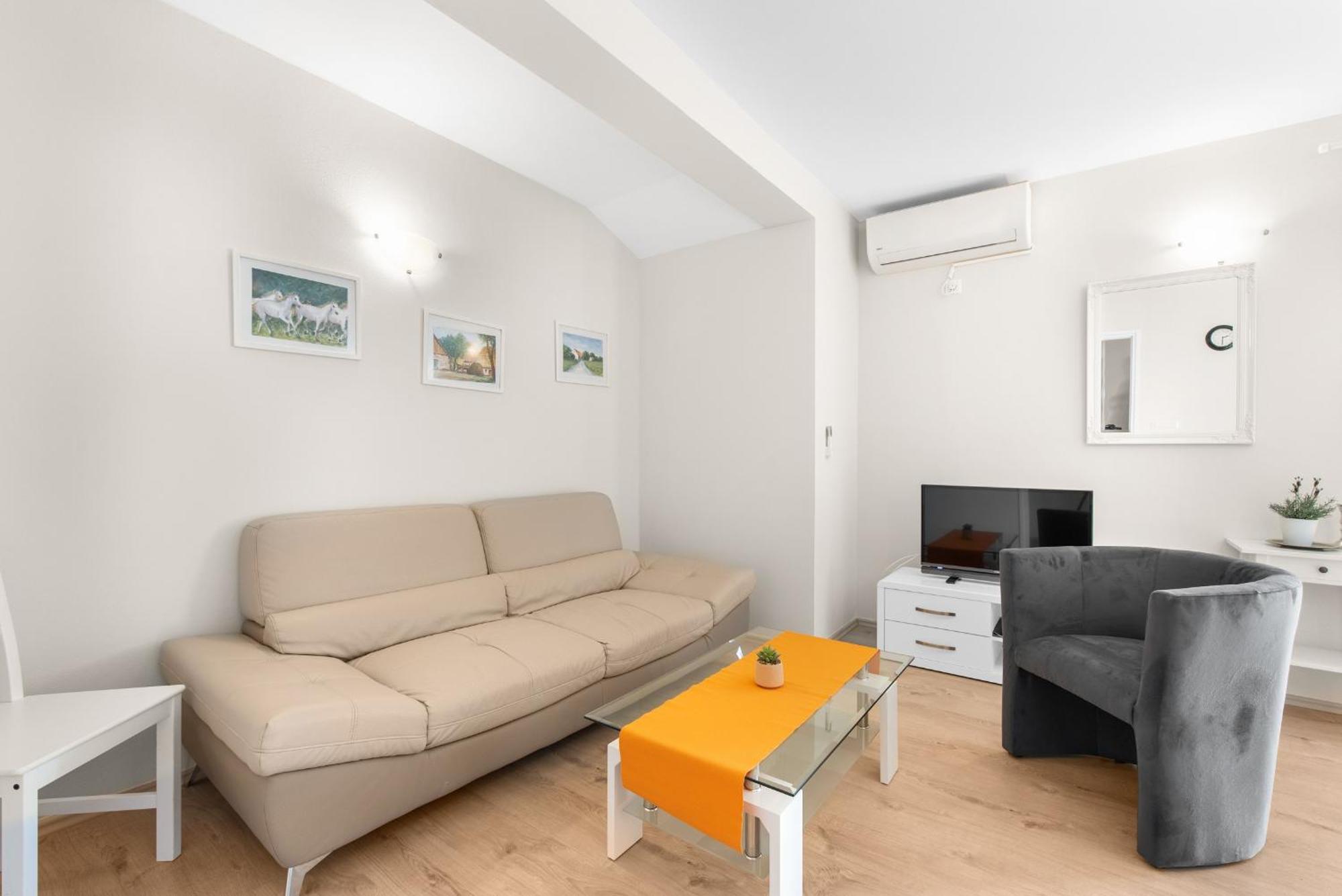 Villa Hope - Apartments With Shared Pool Πόρετς Δωμάτιο φωτογραφία