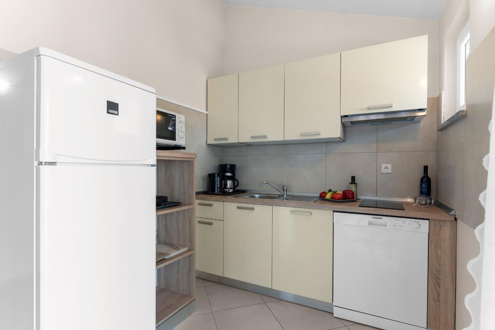 Villa Hope - Apartments With Shared Pool Πόρετς Δωμάτιο φωτογραφία
