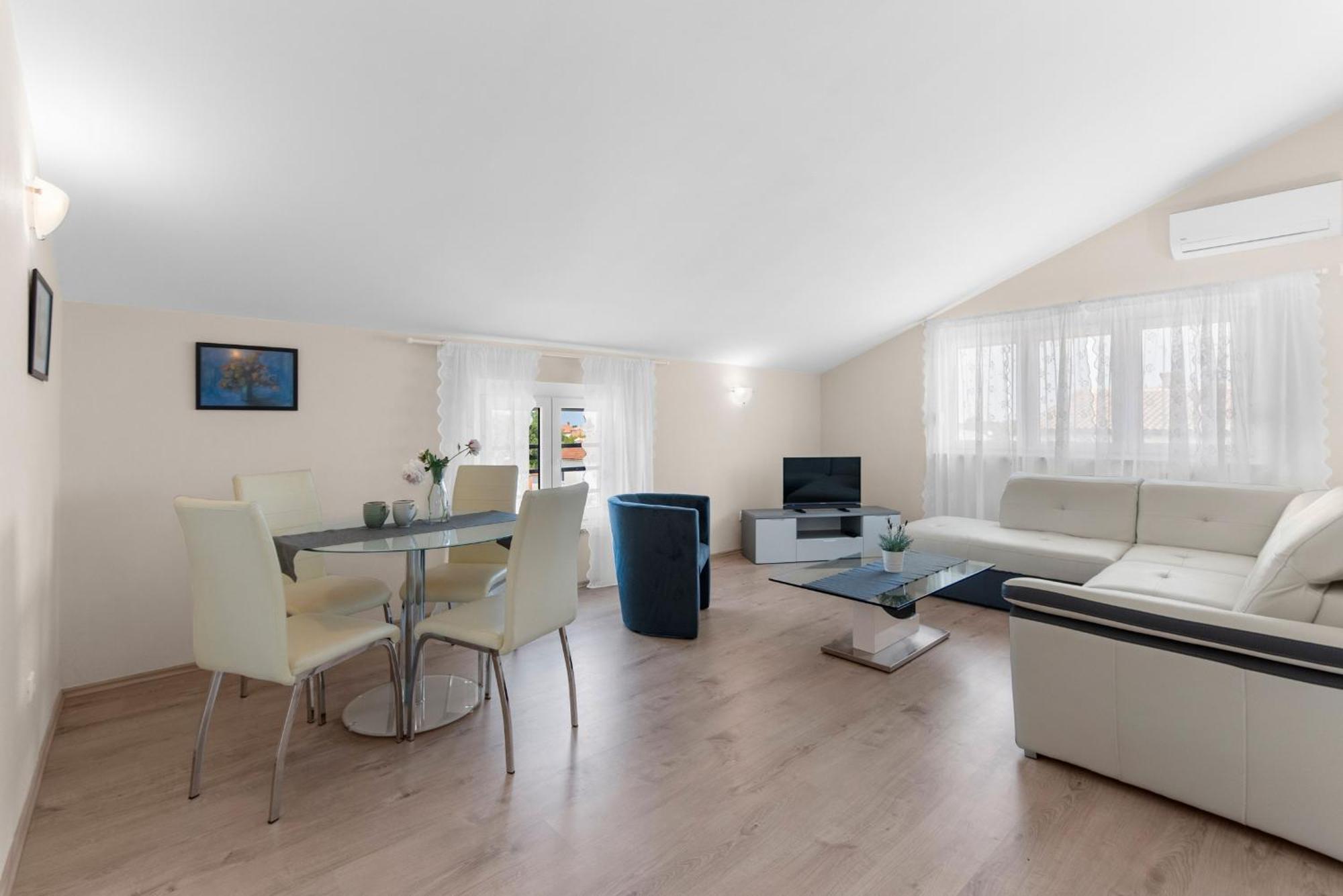 Villa Hope - Apartments With Shared Pool Πόρετς Δωμάτιο φωτογραφία