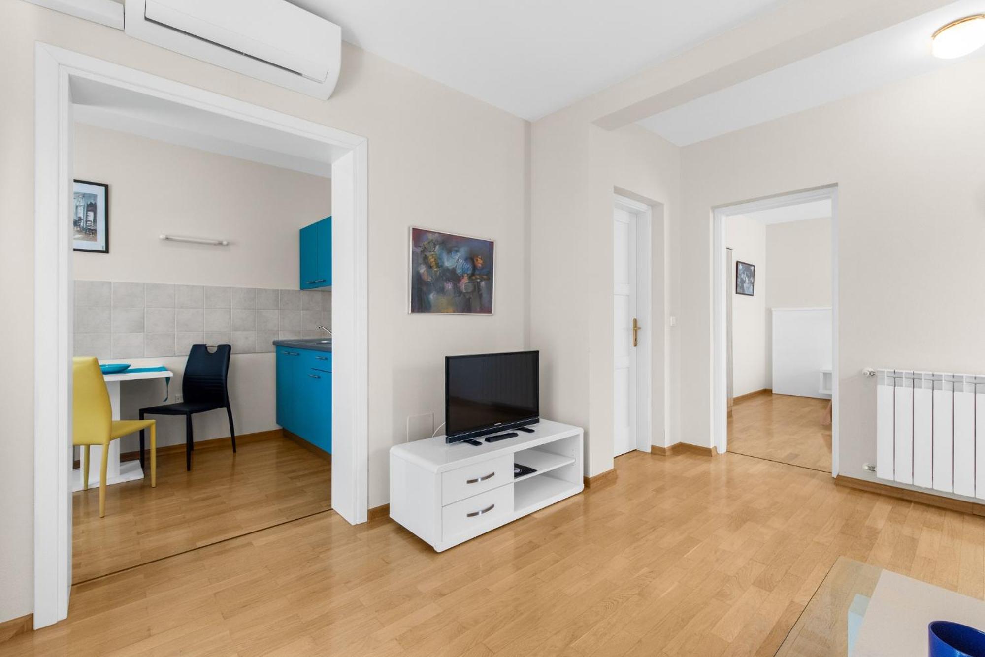 Villa Hope - Apartments With Shared Pool Πόρετς Δωμάτιο φωτογραφία