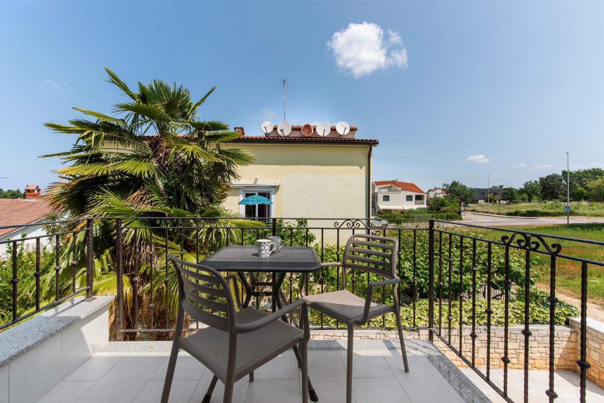 Villa Hope - Apartments With Shared Pool Πόρετς Δωμάτιο φωτογραφία